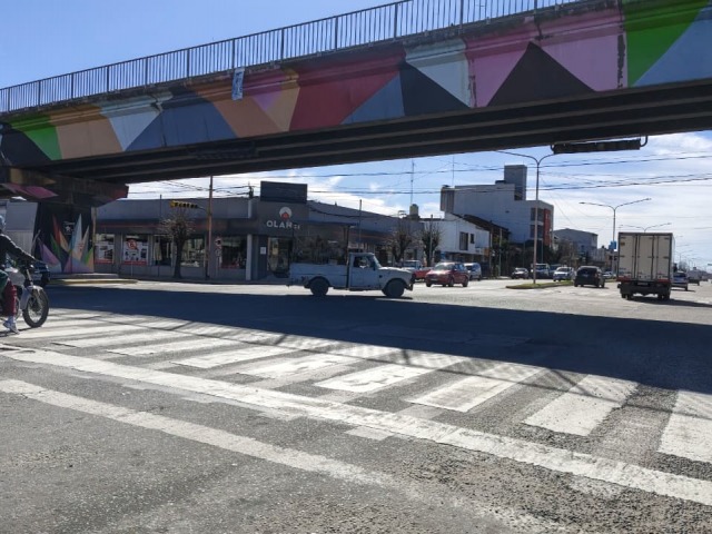 Un apoyo para que el puente de la Col�n se llame Helios Eseverri